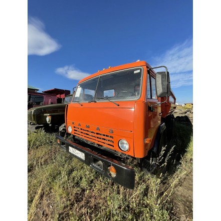 Автомобиль Камаз Сельхозник