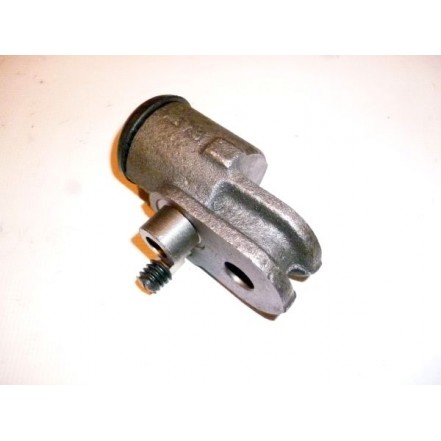 Цилиндр тормозной передний левый Газ-66