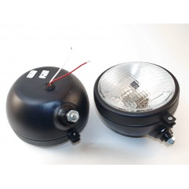 Фара тракторная  задняя 24В пласт.