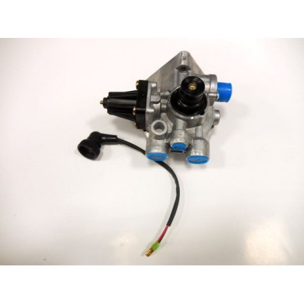 Корпус фильтра осушителя Камаз с подогревом 3 выв.